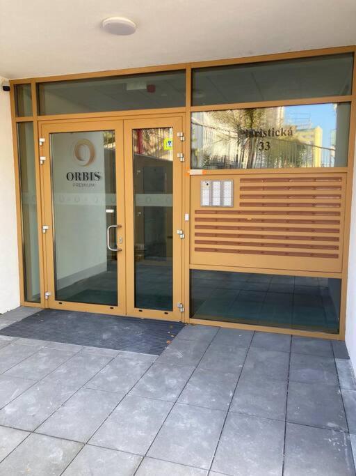 Komfortny Apartman A407 V Centre Nr, Bez Kuchyne, Parkovisko Zdarma Litra Dış mekan fotoğraf